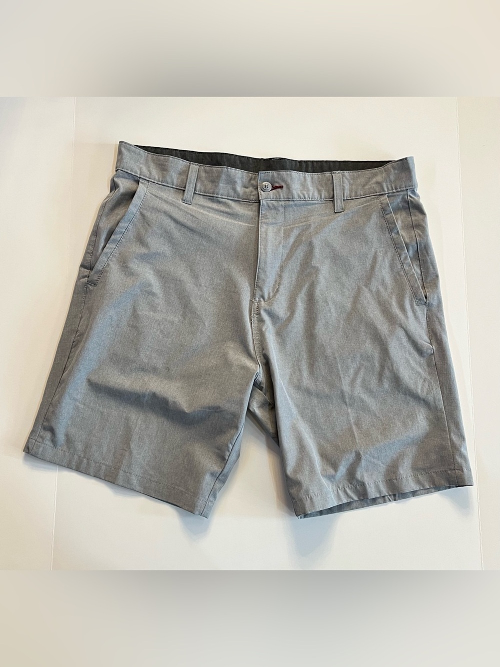 burnside Men's Light Gray Flat Front Shorts, size 36 waist